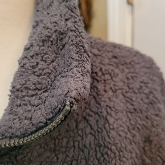 Patagonia Gray Women's Sweater - Picture 3 of 9